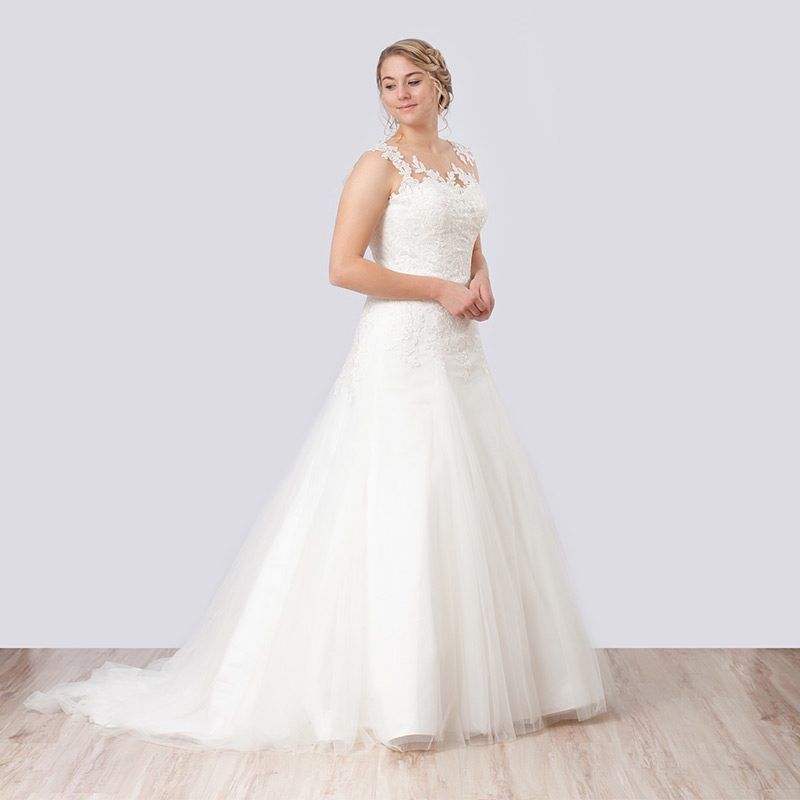 Brautkleid in A-Linie mit Spitzenoberteil und Illusionsausschnitt