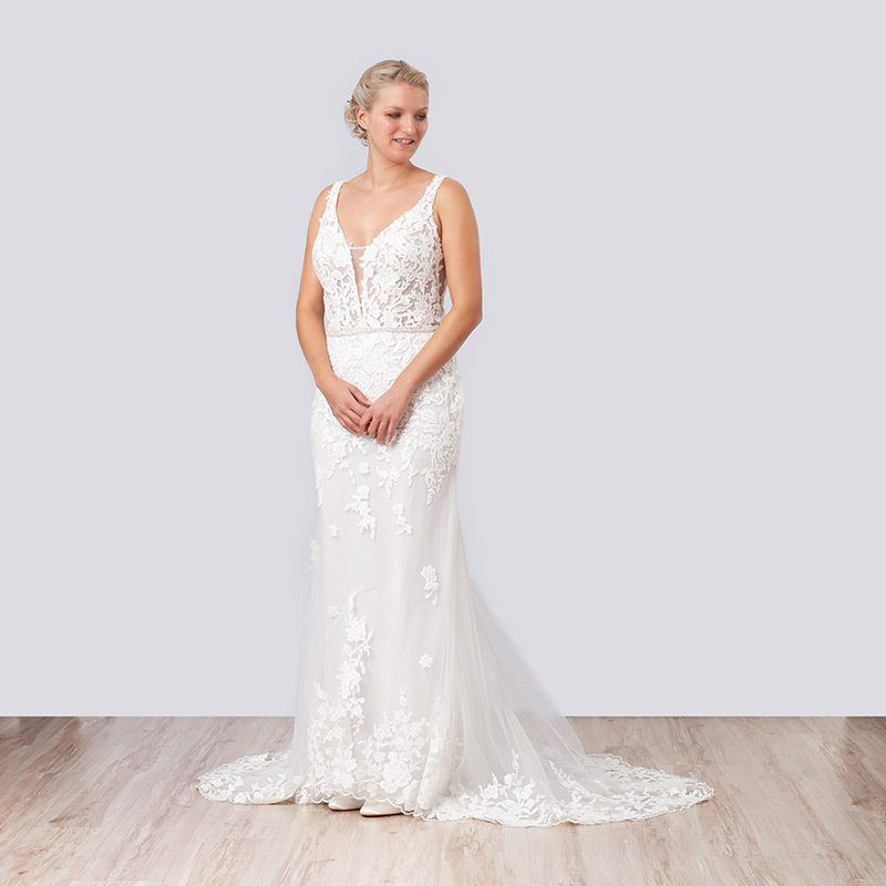 Figurbetontes Brautkleid mit Spitze und tiefem V-Ausschnitt
